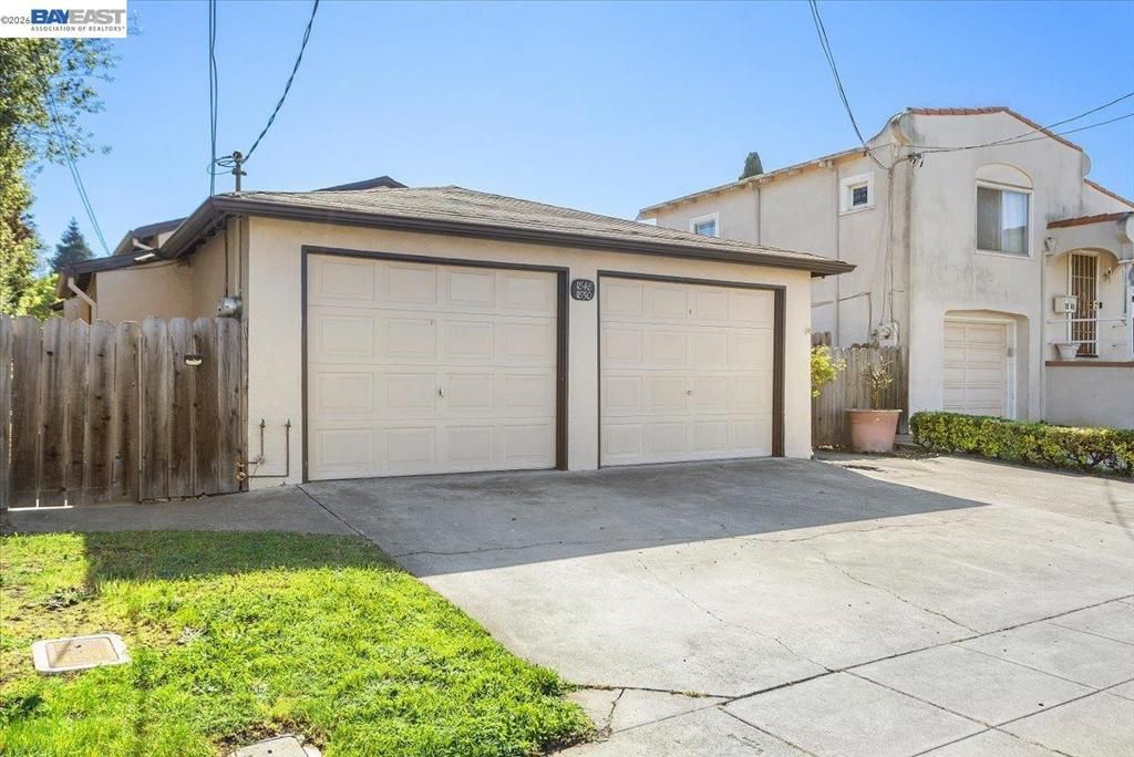 1848 Walnut St., Alameda, CA 94501