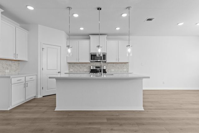 104 Lansing RD, Hutto, TX 78634