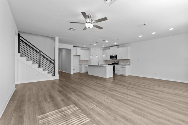 104 Lansing RD, Hutto, TX 78634