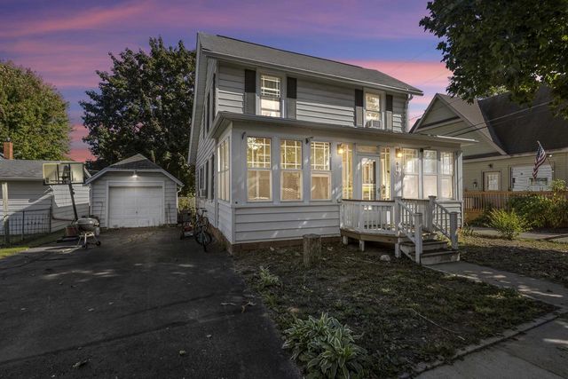 616 West Street, Baraboo, WI 53913