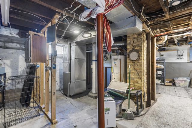 616 West Street, Baraboo, WI 53913