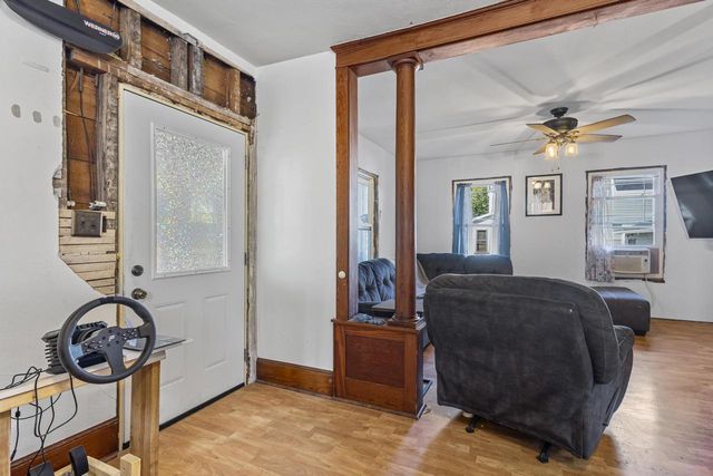 616 West Street, Baraboo, WI 53913