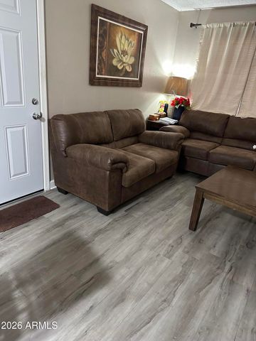 4056 W PALOMINO Road, Phoenix, AZ 85019