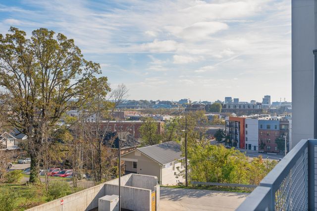 411 Fairpoint Street 306, Chattanooga, TN 37405