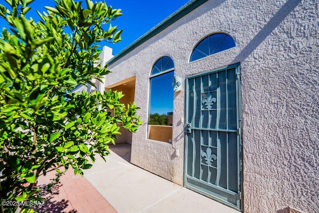 2423 W Vía Di Silvio, Tucson, AZ 85741