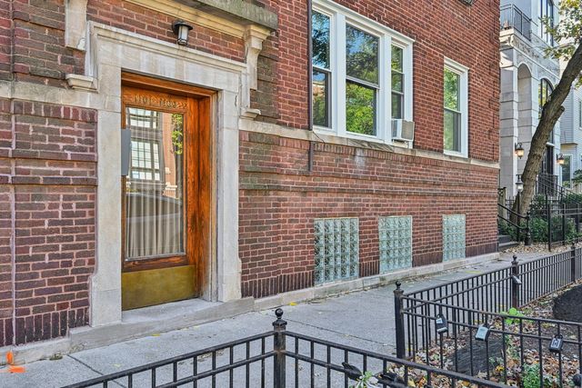 1101 W Wrightwood Avenue 3, Chicago, IL 60614