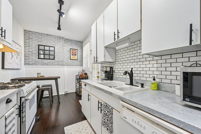 1101 W Wrightwood Avenue 3, Chicago, IL 60614