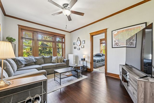 1101 W Wrightwood Avenue 3, Chicago, IL 60614