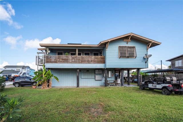 424 Trojan St, Port Aransas, TX 78373