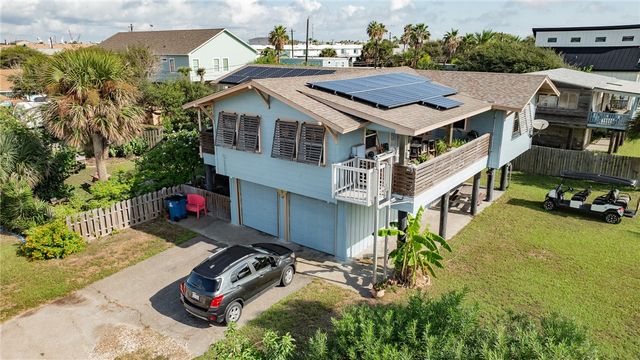 424 Trojan St, Port Aransas, TX 78373