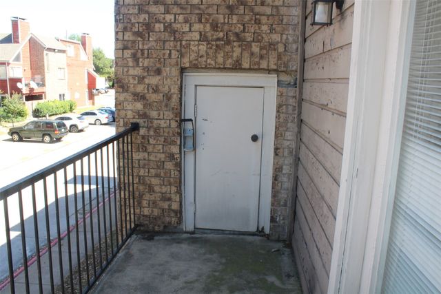 9809 Walnut Street 210, Dallas, TX 75243