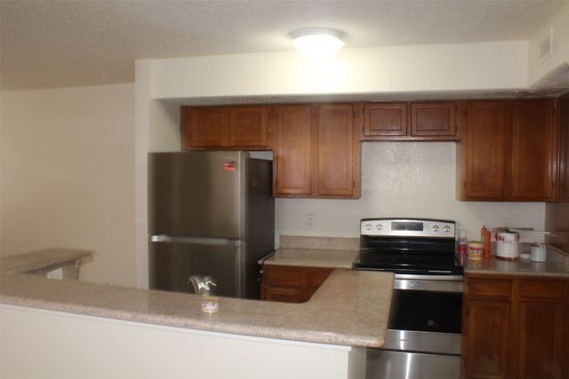 9809 Walnut Street 210, Dallas, TX 75243