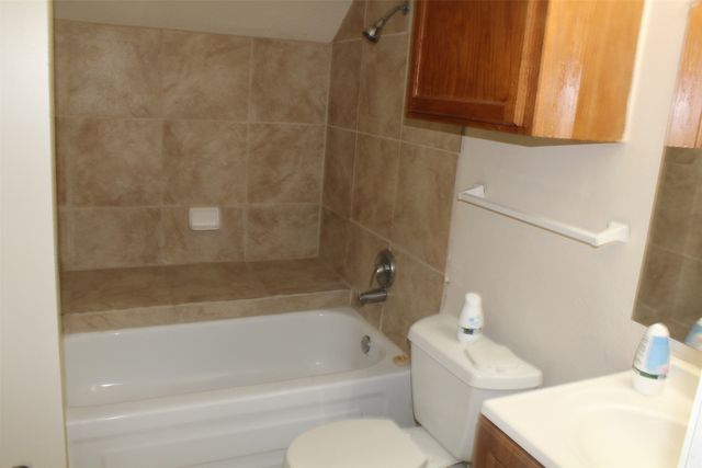 9809 Walnut Street 210, Dallas, TX 75243