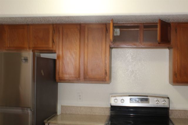 9809 Walnut Street 210, Dallas, TX 75243