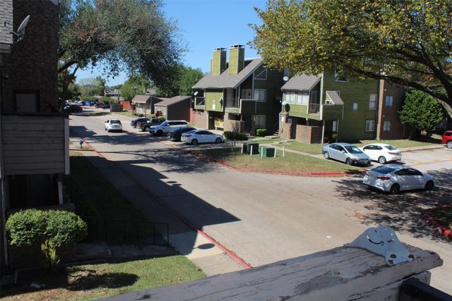 9809 Walnut Street 210, Dallas, TX 75243