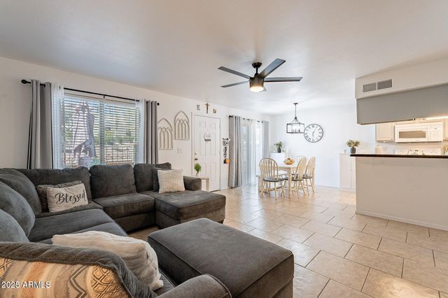 14234 N OAKWOOD Lane C, Fountain Hills, AZ 85268