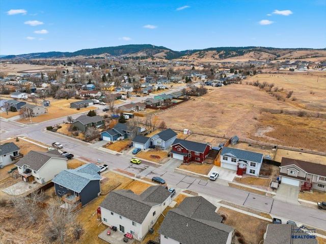 4625 THREE RIVERS DR, Rapid City, SD 57701