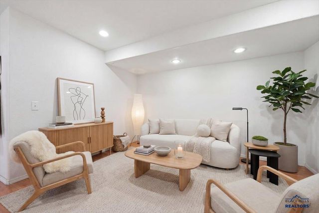 4625 THREE RIVERS DR, Rapid City, SD 57701