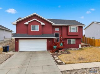 4625 THREE RIVERS DR, Rapid City, SD 57701