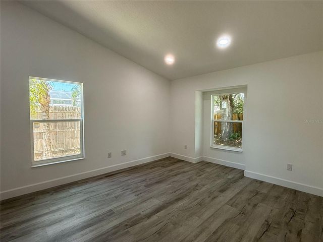 1367 HENSLEY DRIVE, Deland, FL 32724