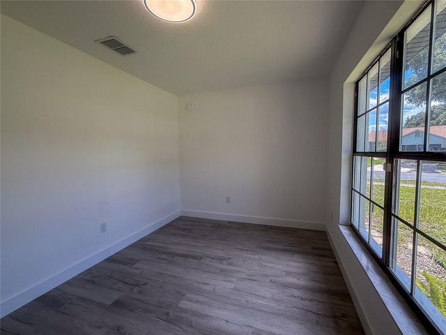1367 HENSLEY DRIVE, Deland, FL 32724