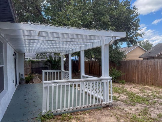 1367 HENSLEY DRIVE, Deland, FL 32724