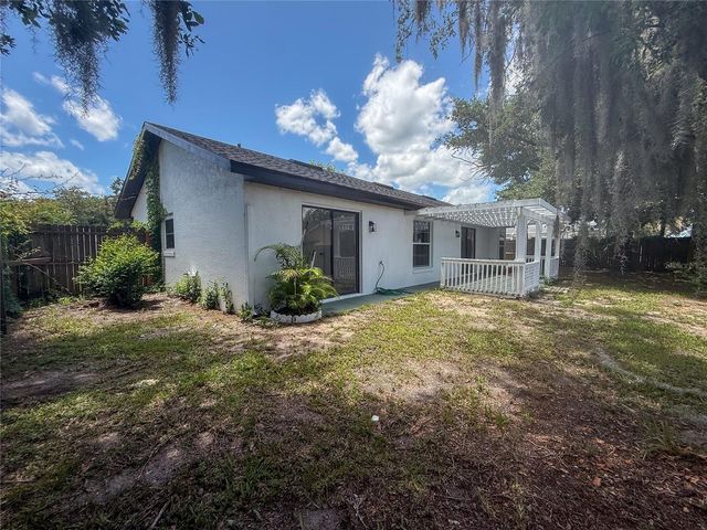 1367 HENSLEY DRIVE, Deland, FL 32724