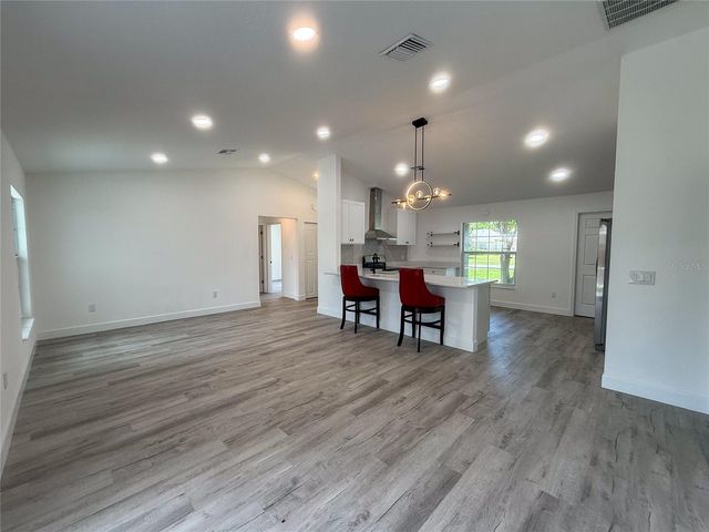 1367 HENSLEY DRIVE, Deland, FL 32724