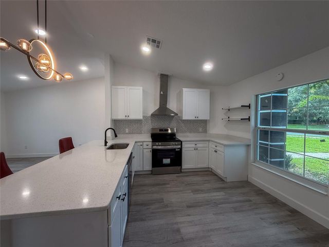 1367 HENSLEY DRIVE, Deland, FL 32724