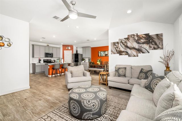8110 Milam Lane, Rosharon, TX 77583