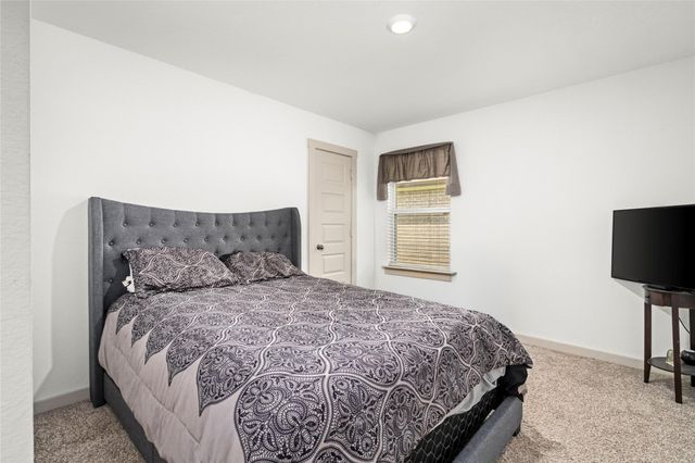 8110 Milam Lane, Rosharon, TX 77583