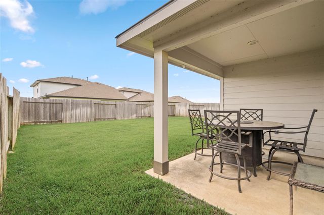 8110 Milam Lane, Rosharon, TX 77583