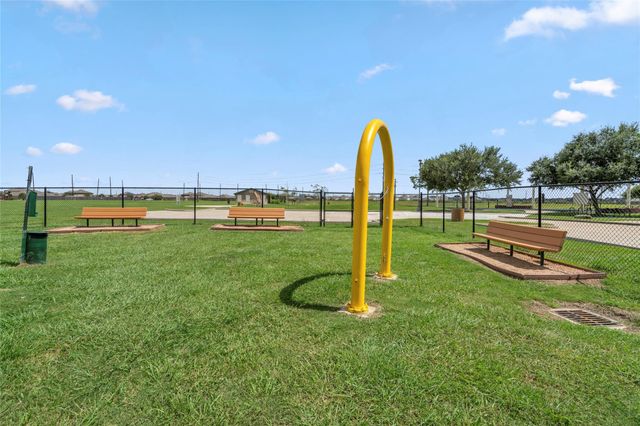 8110 Milam Lane, Rosharon, TX 77583