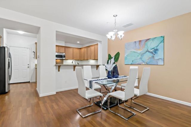 2695 Northern Cross Road, Hayward, CA 94545