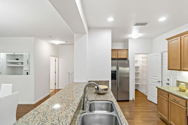 2695 Northern Cross Road, Hayward, CA 94545