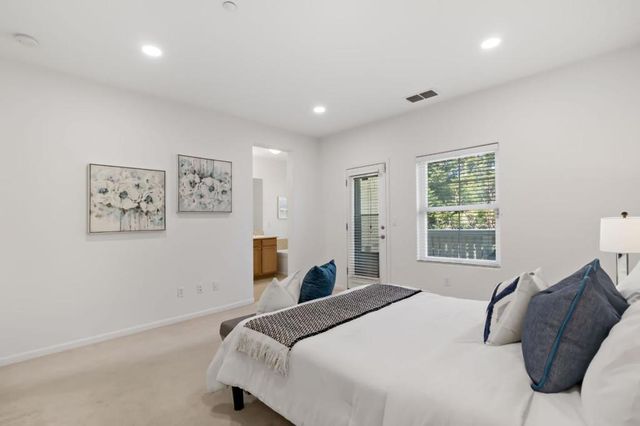 2695 Northern Cross Road, Hayward, CA 94545