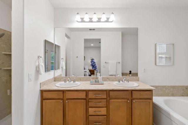 2695 Northern Cross Road, Hayward, CA 94545