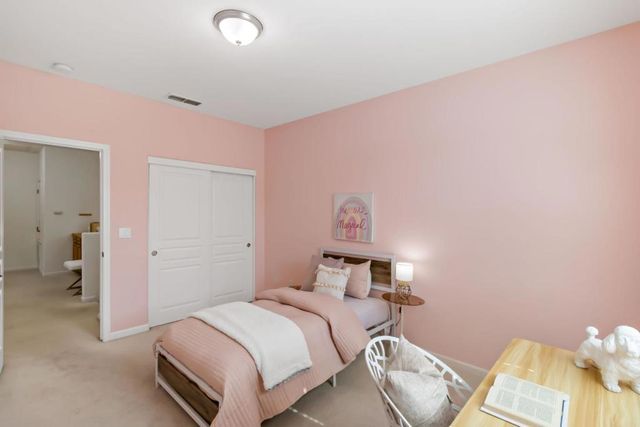 2695 Northern Cross Road, Hayward, CA 94545