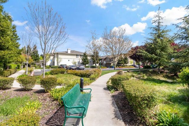 2695 Northern Cross Road, Hayward, CA 94545