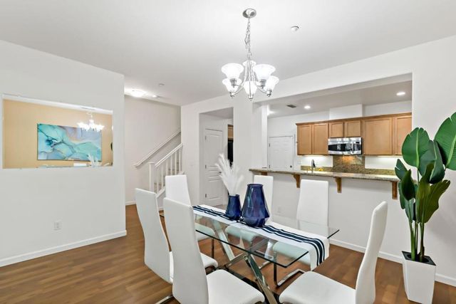 2695 Northern Cross Road, Hayward, CA 94545