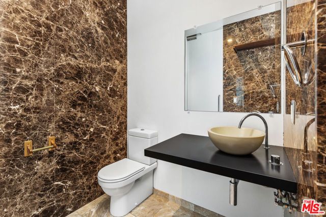 1100 Wilshire Boulevard 2911, Los Angeles, CA 90017