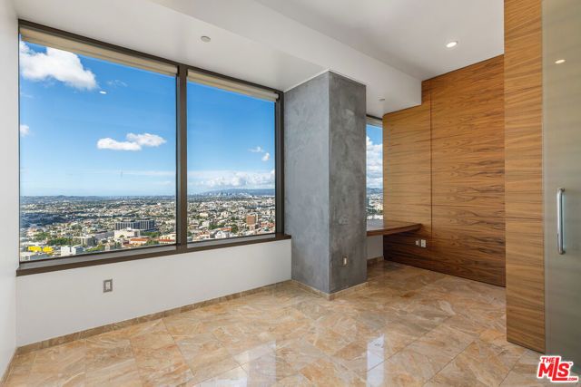 1100 Wilshire Boulevard 2911, Los Angeles, CA 90017