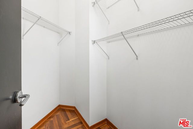 1100 Wilshire Boulevard 2911, Los Angeles, CA 90017