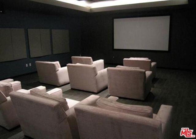 1100 Wilshire Boulevard 2911, Los Angeles, CA 90017