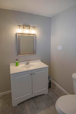 4217 Hendrix Road NE, Albuquerque, NM 87110