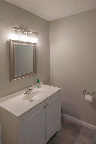 4217 Hendrix Road NE, Albuquerque, NM 87110