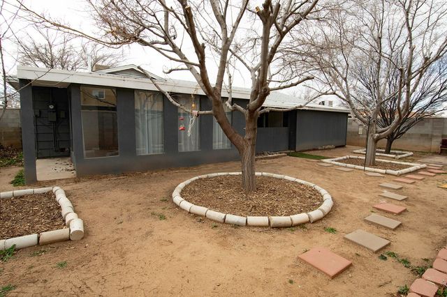 4217 Hendrix Road NE, Albuquerque, NM 87110