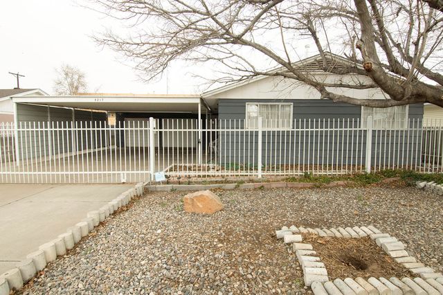 4217 Hendrix Road NE, Albuquerque, NM 87110
