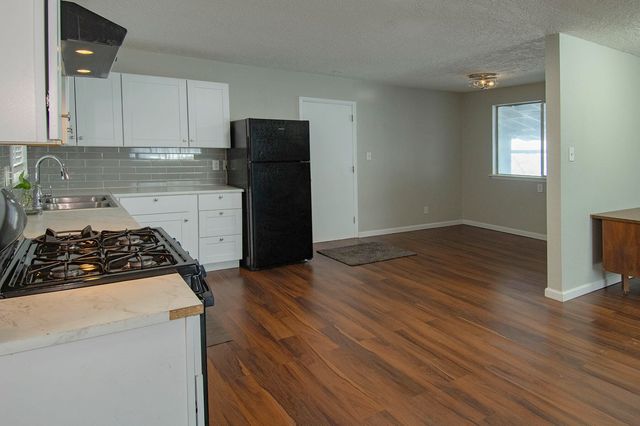 4217 Hendrix Road NE, Albuquerque, NM 87110