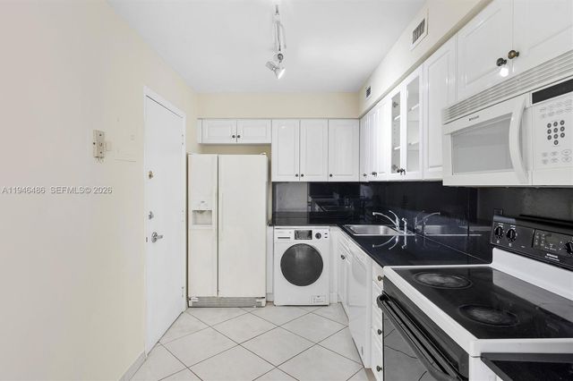 6770 Indian Creek Dr 8R, Miami Beach, FL 33141